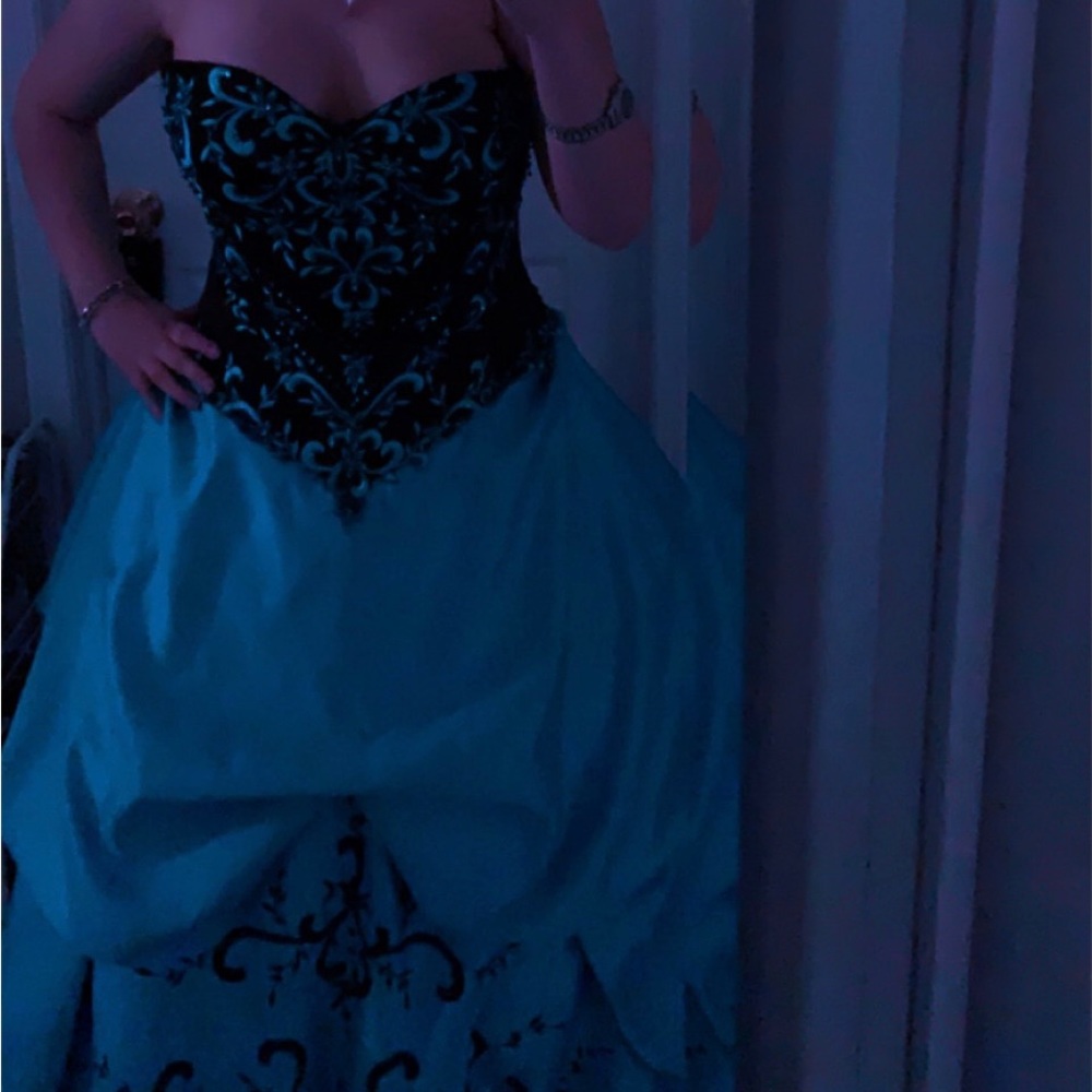 Prom dress